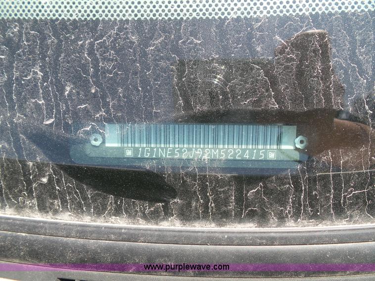 image for item J4901 2002 Chevrolet Malibu LS