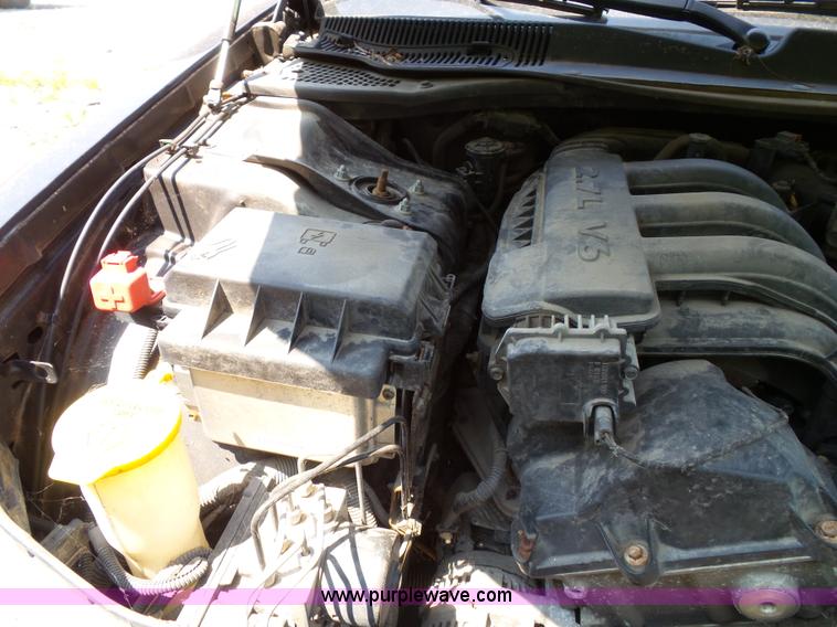 image for item J4902 2005 Dodge Magnum SE