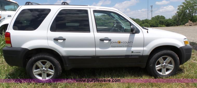 image for item J4912 2006 Ford Escape SUV