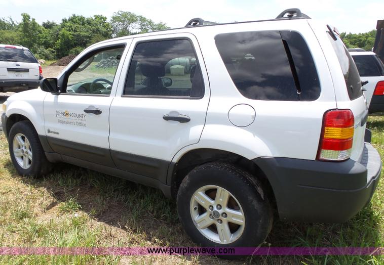 image for item J4912 2006 Ford Escape SUV