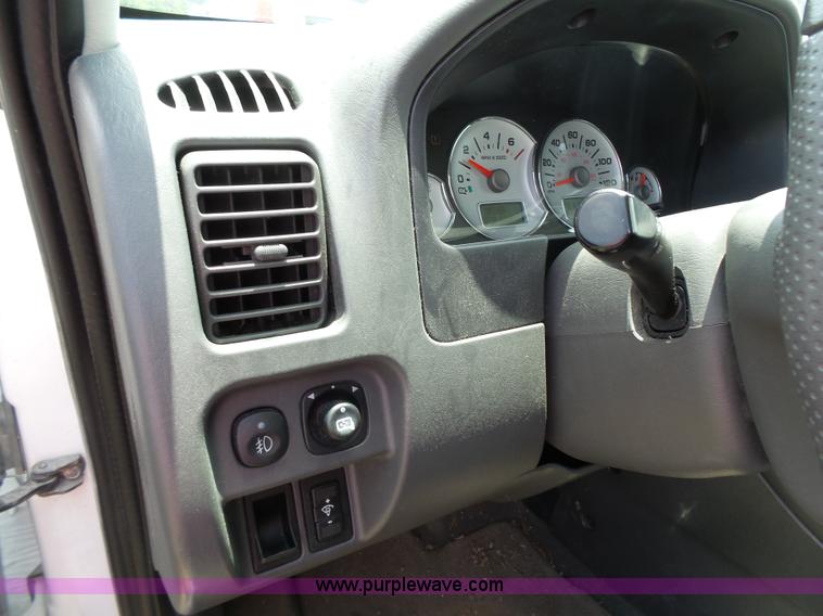 image for item J4912 2006 Ford Escape SUV