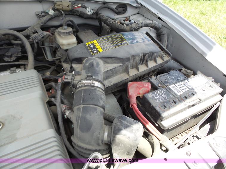 image for item J4912 2006 Ford Escape SUV