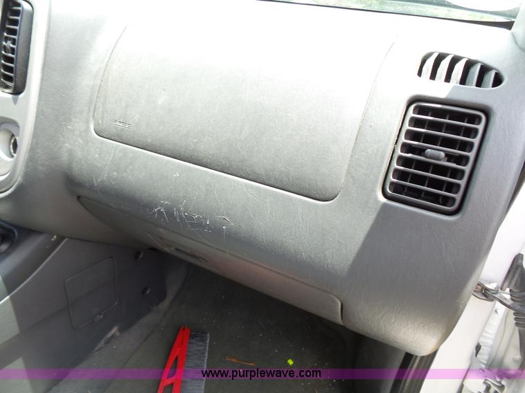 image for item J4912 2006 Ford Escape SUV