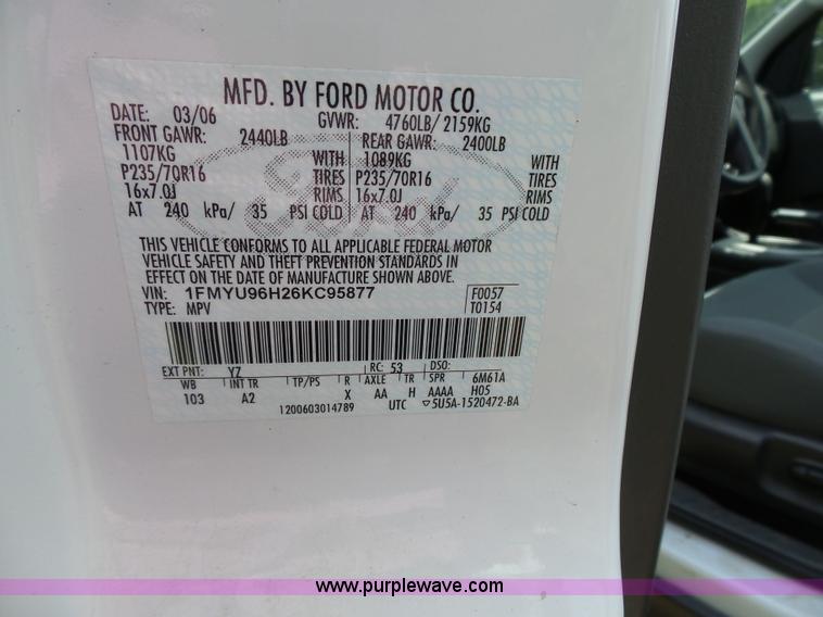 image for item J4912 2006 Ford Escape SUV