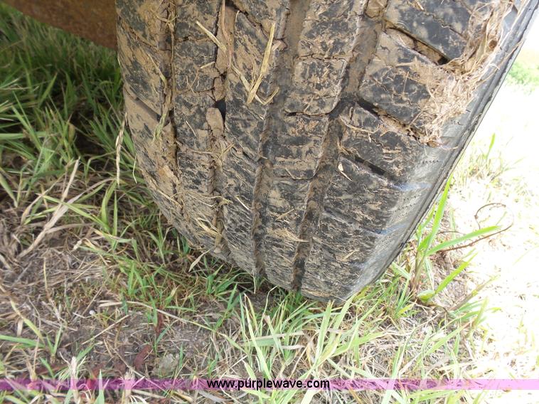 image for item J4914 2005 Ford Explorer SUV