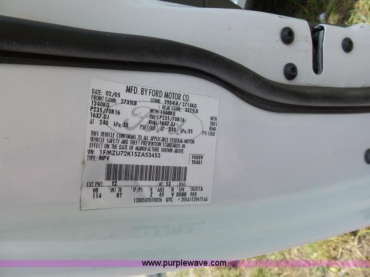 image for item J4914 2005 Ford Explorer SUV