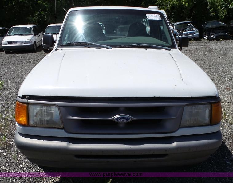 image for item J4919 1997 Ford Ranger pickup truck