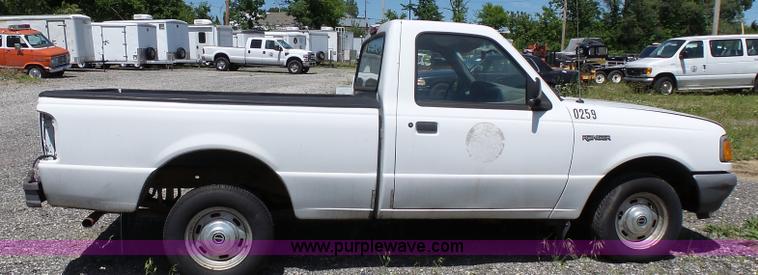 image for item J4919 1997 Ford Ranger pickup truck