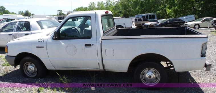 image for item J4919 1997 Ford Ranger pickup truck