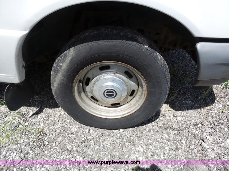 image for item J4919 1997 Ford Ranger pickup truck