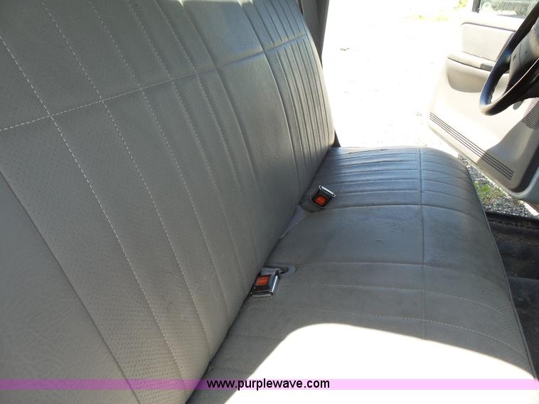 image for item J4919 1997 Ford Ranger pickup truck