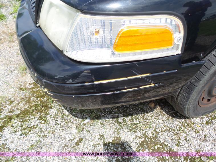 image for item J4920 2005 Ford Crown Victoria Police Interceptor