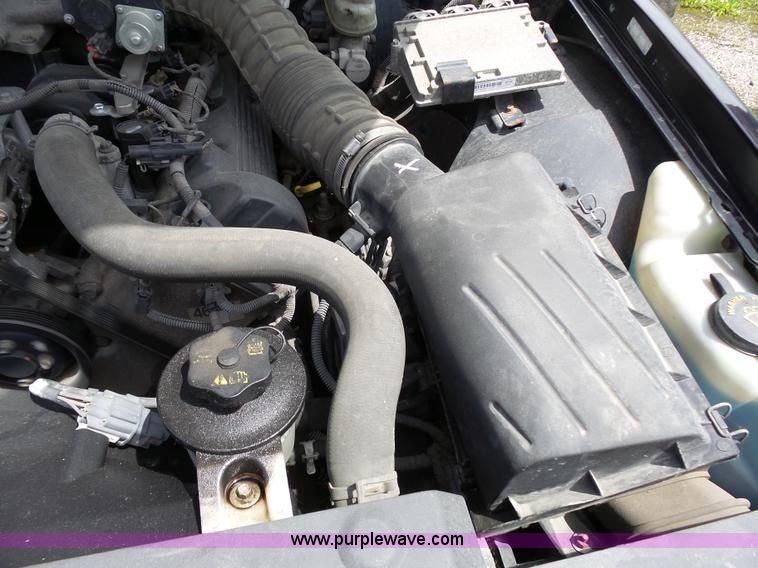 image for item J4920 2005 Ford Crown Victoria Police Interceptor