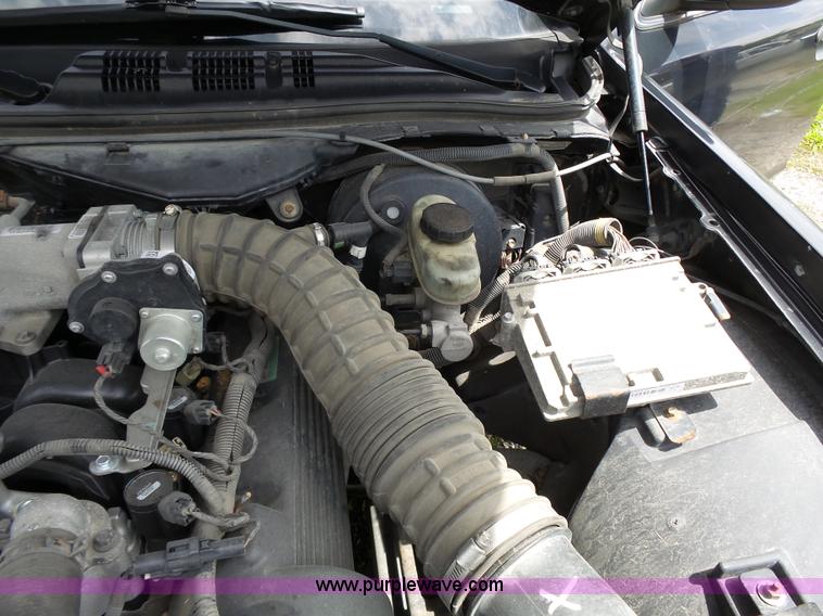 image for item J4920 2005 Ford Crown Victoria Police Interceptor