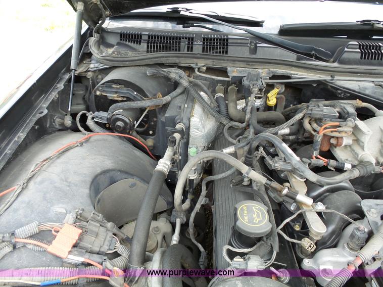 image for item J4920 2005 Ford Crown Victoria Police Interceptor