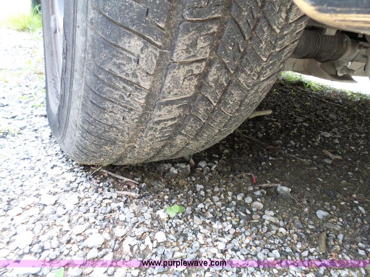 image for item J4920 2005 Ford Crown Victoria Police Interceptor