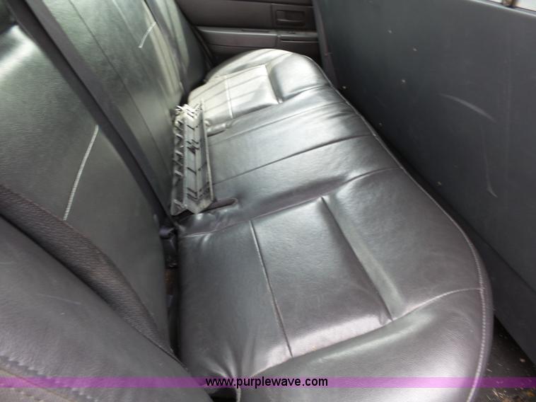 image for item J4920 2005 Ford Crown Victoria Police Interceptor