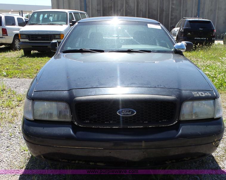 image for item J4920 2005 Ford Crown Victoria Police Interceptor