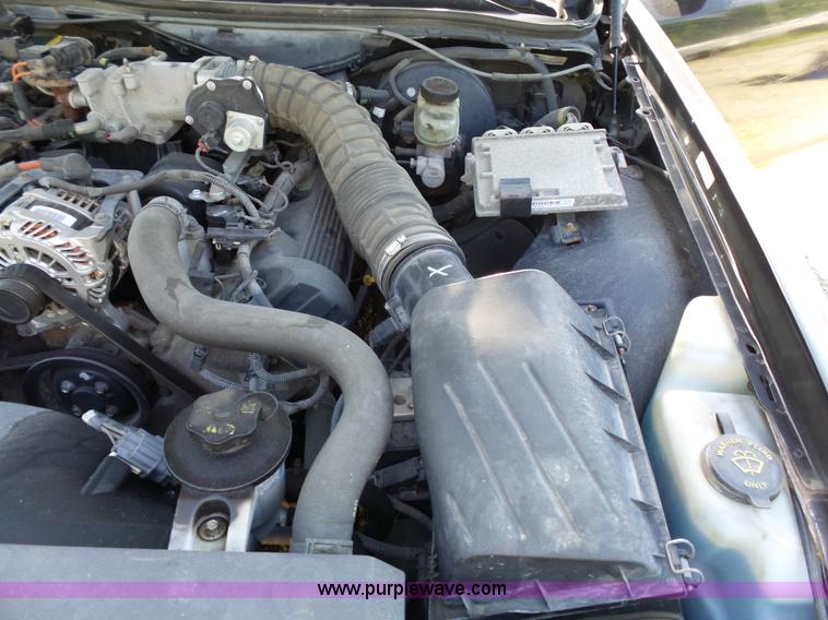 image for item J4920 2005 Ford Crown Victoria Police Interceptor