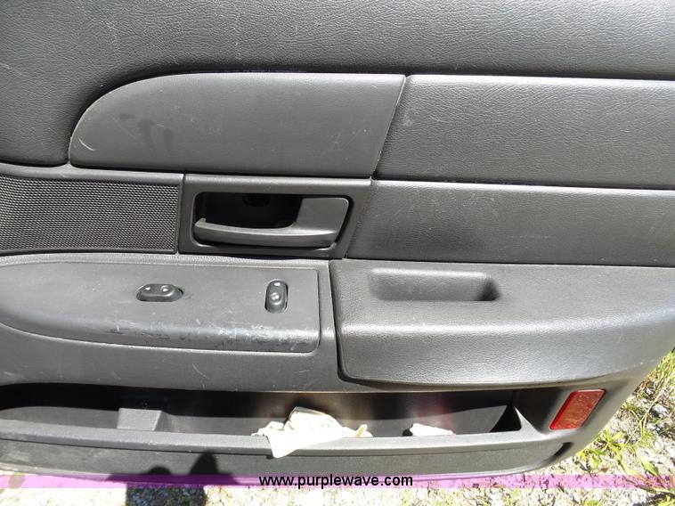 image for item J4920 2005 Ford Crown Victoria Police Interceptor