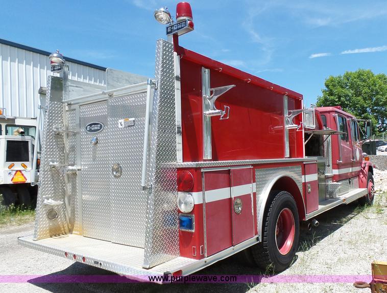 image for item J4925 1993 Freightliner FL80 fire truck