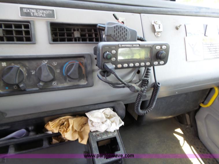 image for item J4925 1993 Freightliner FL80 fire truck