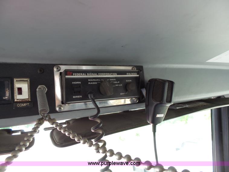 image for item J4925 1993 Freightliner FL80 fire truck