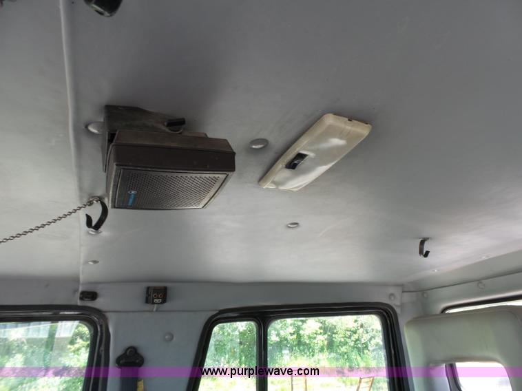 image for item J4925 1993 Freightliner FL80 fire truck