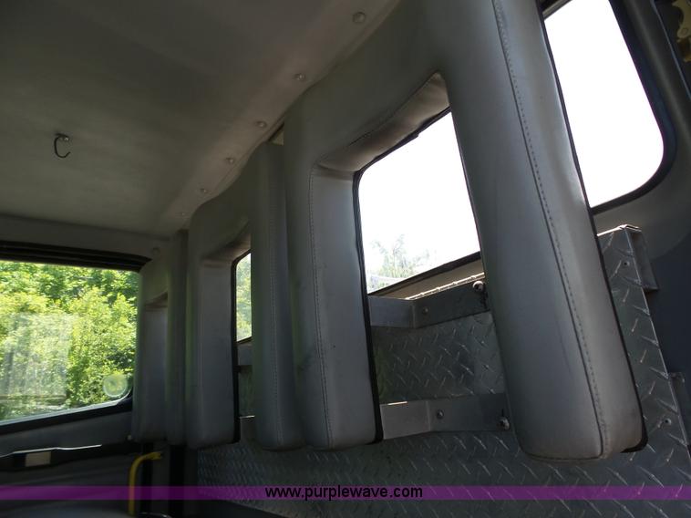 image for item J4925 1993 Freightliner FL80 fire truck