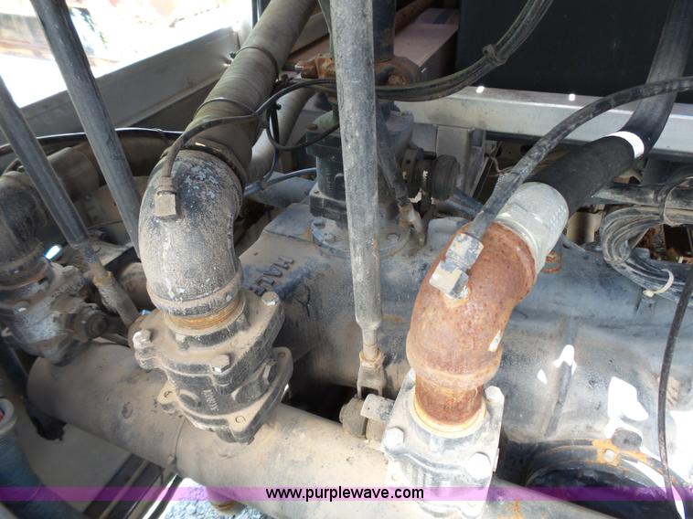 image for item J4925 1993 Freightliner FL80 fire truck