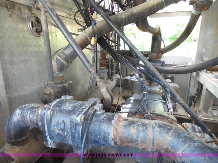 image for item J4925 1993 Freightliner FL80 fire truck