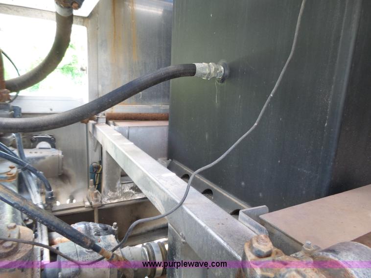 image for item J4925 1993 Freightliner FL80 fire truck