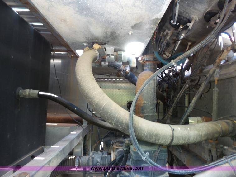 image for item J4925 1993 Freightliner FL80 fire truck