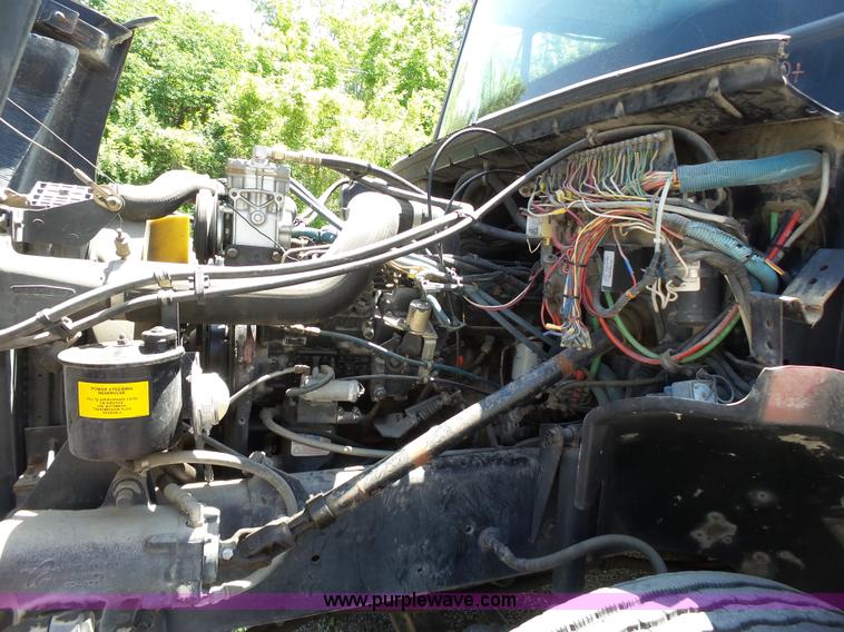 image for item J4925 1993 Freightliner FL80 fire truck