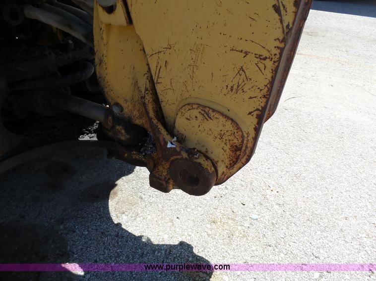 image for item J4927 1994 John Deere 310D backhoe