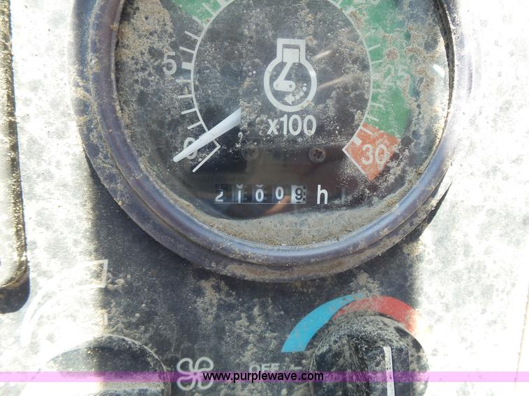 image for item J4927 1994 John Deere 310D backhoe