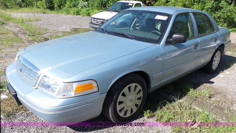 image for item J4929 2008 Ford Crown Victoria Police Interceptor