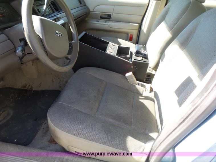 image for item J4929 2008 Ford Crown Victoria Police Interceptor