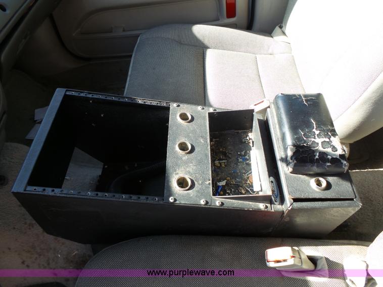 image for item J4929 2008 Ford Crown Victoria Police Interceptor