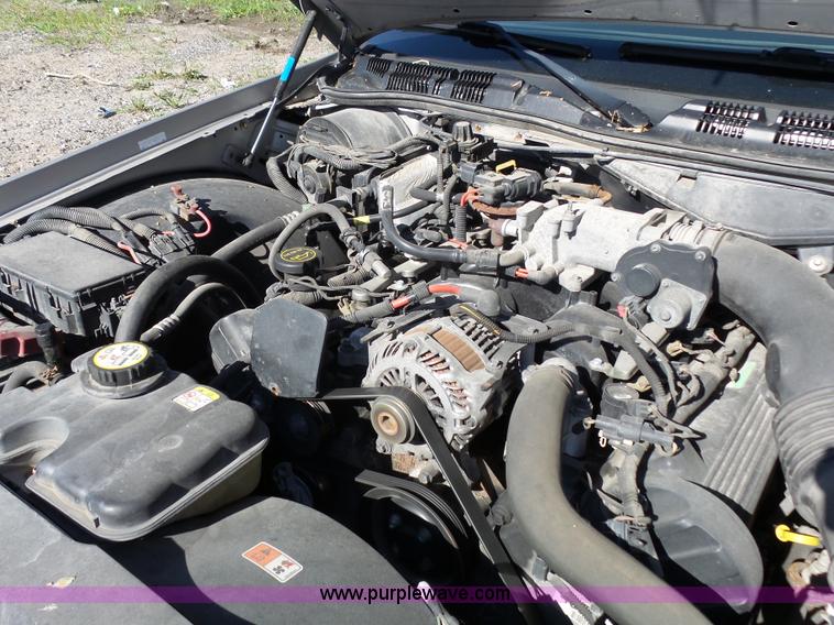 image for item J4930 2005 Ford Crown Victoria Police Interceptor