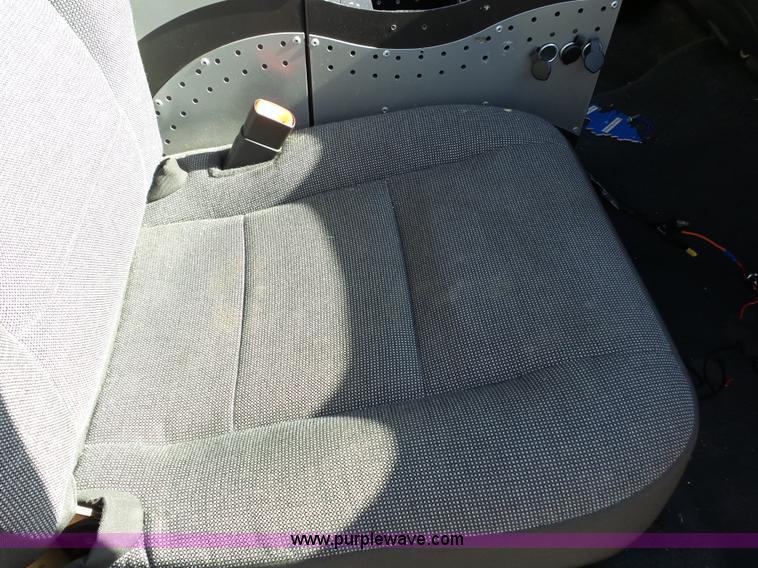 image for item J4930 2005 Ford Crown Victoria Police Interceptor