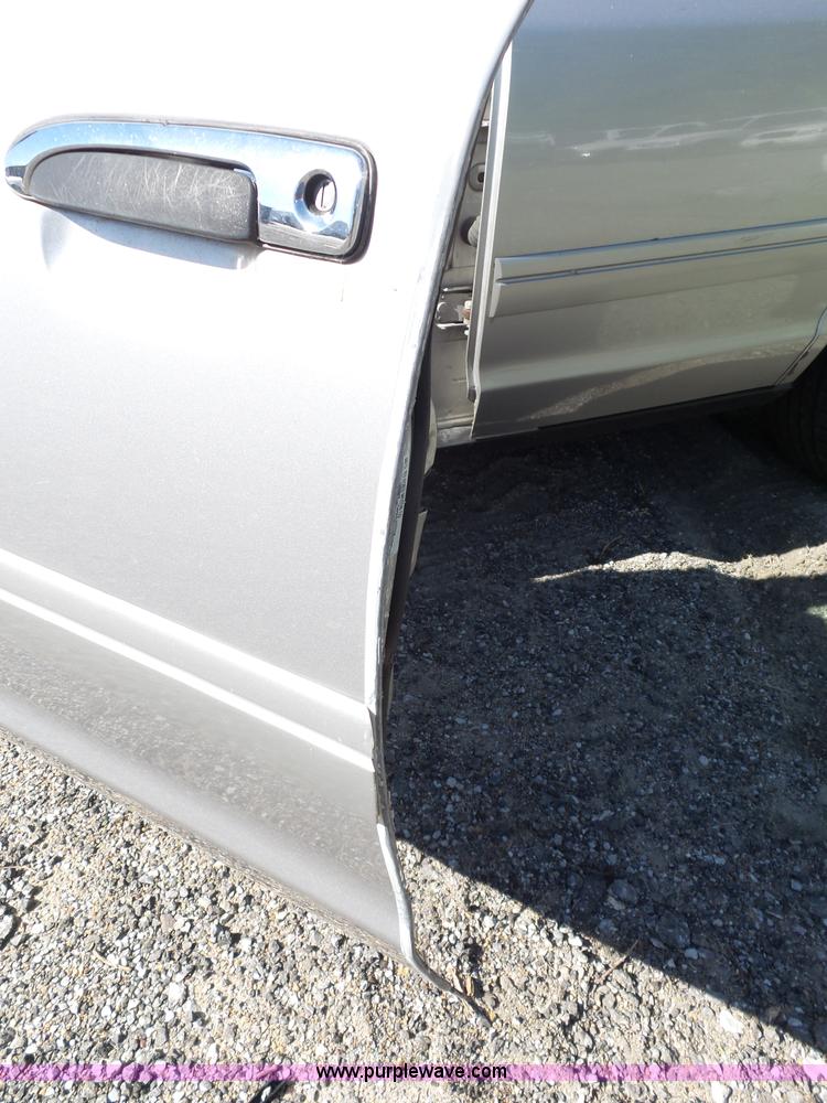 image for item J4930 2005 Ford Crown Victoria Police Interceptor