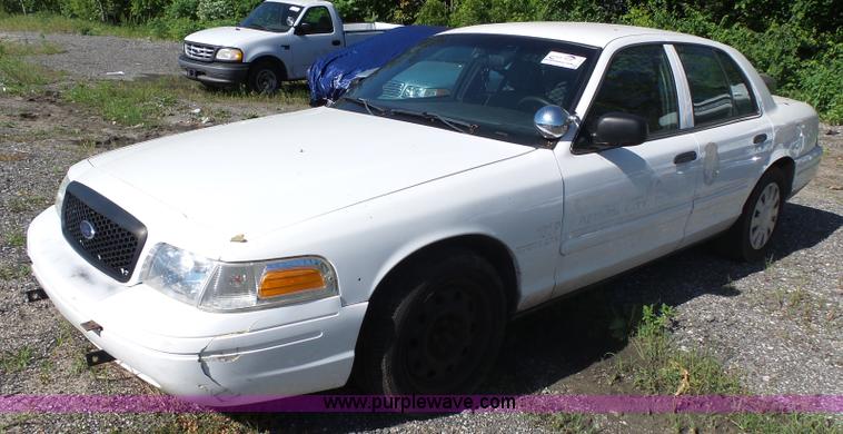 image for item J4931 2006 Ford Crown Victoria Police Interceptor