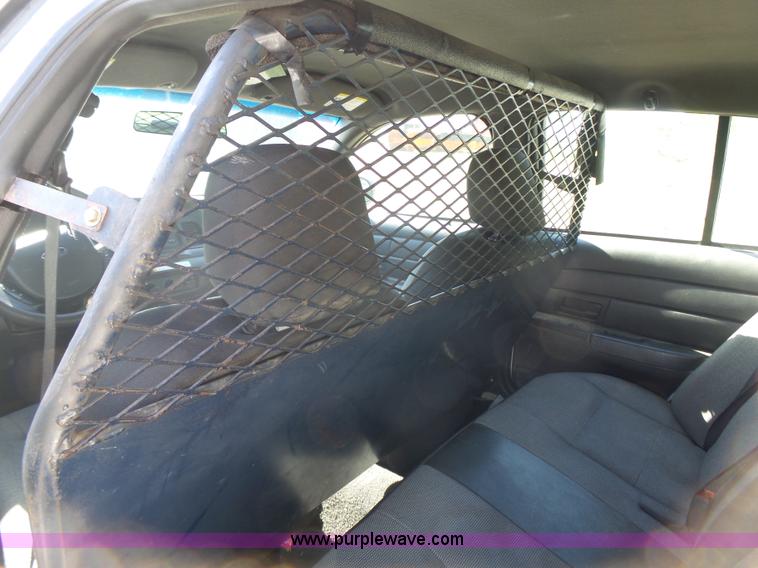 image for item J4931 2006 Ford Crown Victoria Police Interceptor