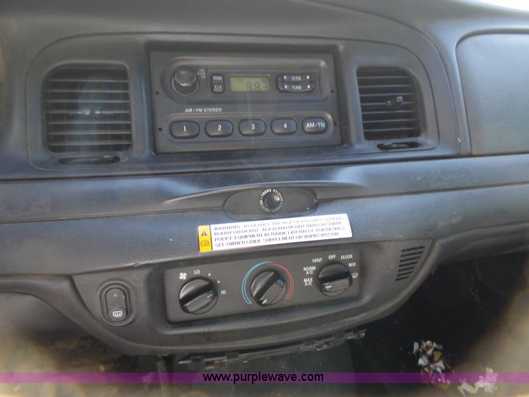 image for item J4931 2006 Ford Crown Victoria Police Interceptor