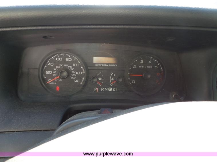 image for item J4931 2006 Ford Crown Victoria Police Interceptor