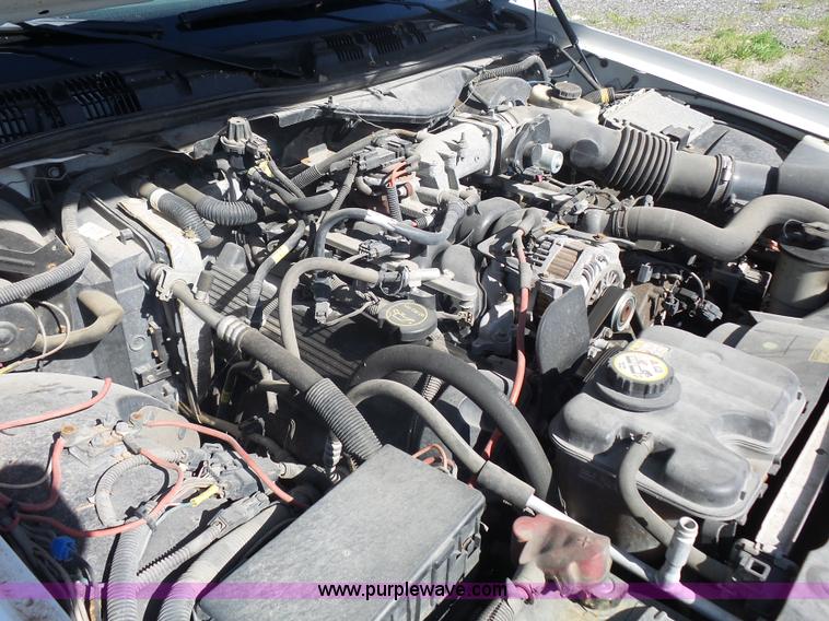 image for item J4931 2006 Ford Crown Victoria Police Interceptor