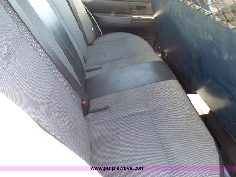 image for item J4931 2006 Ford Crown Victoria Police Interceptor