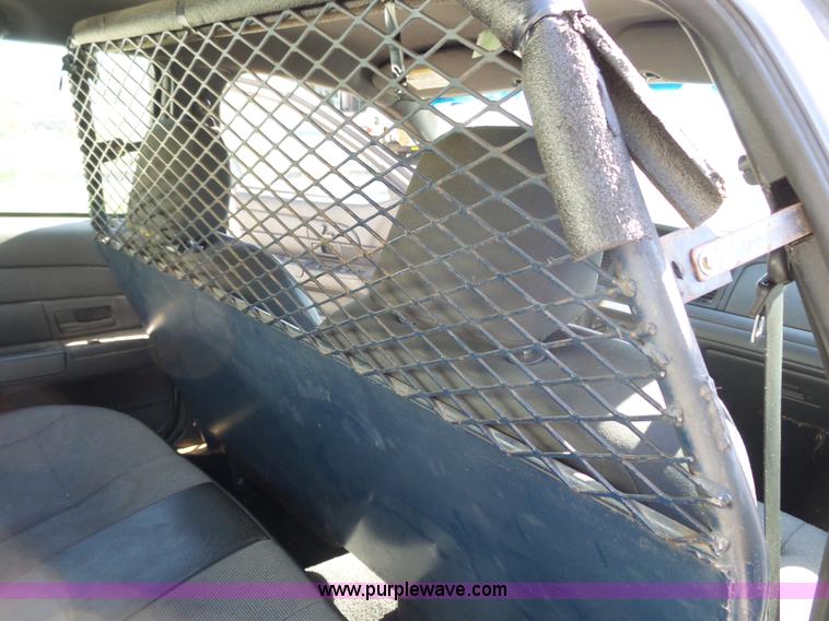image for item J4931 2006 Ford Crown Victoria Police Interceptor