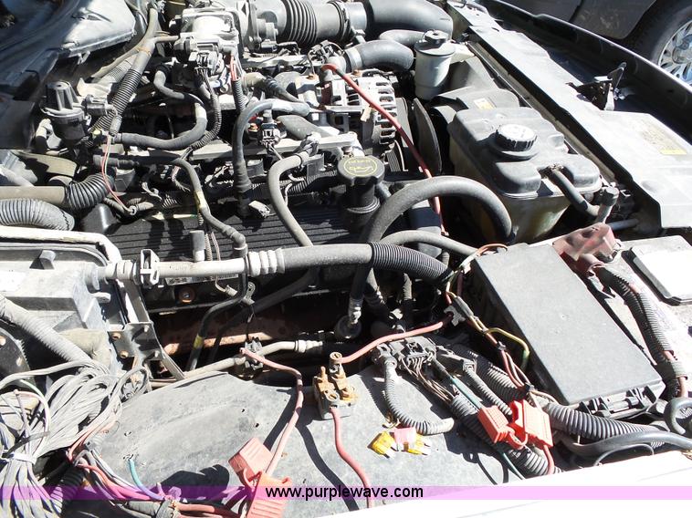 image for item J4933 2006 Ford Crown Victoria Police Interceptor